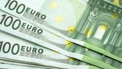 Финансовият министър: България няма да приеме еврото от 1 януари 2024 г.