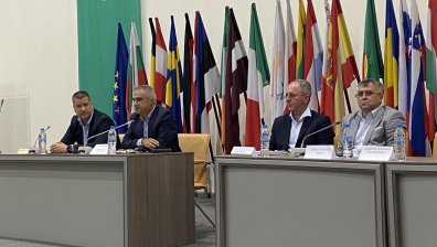 Министър Радев: Прозрачната комуникация за енергийния преход е ключов приоритет на министерството