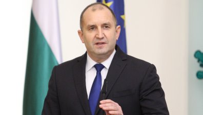 Радев: Партиите да намерят общ език, не е време за малодушие