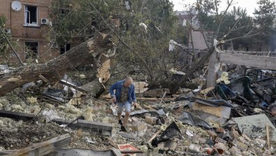 Украйна: Русия обстрелва Харков със зенитни ракети С-300