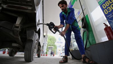 Петролът поевтинява на фона на по-слабите санкции срещу Венецуела