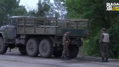 Бойци от &bdquo;Донбас&rdquo; искат отмяна на мирния план на митинг в Киев