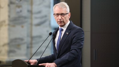 Денков: Не са обсъждани никакви бройки мигранти, които България да приеме