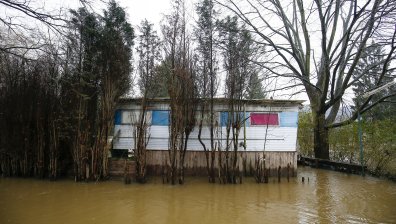 Южна Белгия пак е залята от наводнения заради проливни дъждове (ВИДЕО)