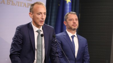 ГЕРБ със залп по партньорите си: Раздават се милиони на фирми, близки на ПП-ДБ