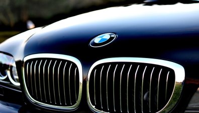 BMW M3 се изправя в битка срещу Nissan GT-R (Видео)