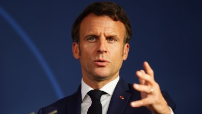 Макрон: България и РСМ да продължат бързо диалога по спора между тях