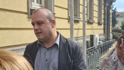 Проданов: Ще има бърза процедура украинските бежанци да получават работни визи