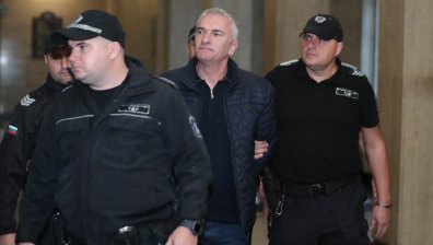 Джейхан Ибрямов излиза от ареста, за да се закълне като депутат