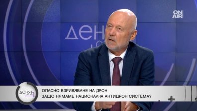 Проф. Тодор Тагарев: Радев харчи с лека ръка отношенията ни с Украйна