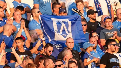 "Левски" към Костадин Костадинов: Не приемаме обиди, феновете ни не са "еничари" и "дегенерати"