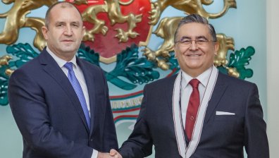 Връчиха орден "Мадарски конник" на посланика на Турция у нас