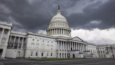 САЩ няма да наказва всички руснаци с ограничение на визите заради войната в Украйна