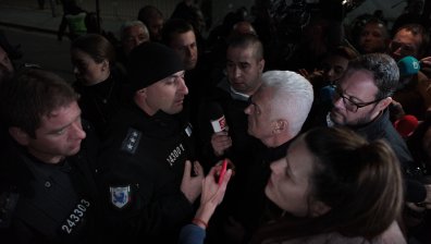 Застъпници на "Атака" не са искали да влизат в "Арена Армеец"