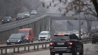 Внимание, шофьори: Гъста мъгла, мокри и заледени пътища
