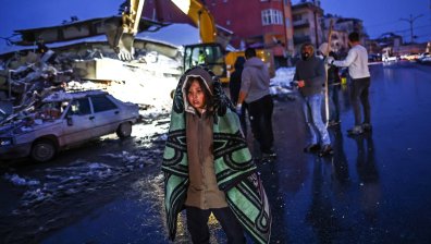 Кошмарът в Турция: Заличени градове, мръзнещи и гладуващи хора по улиците