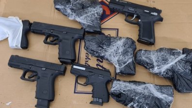 Въоръжен до зъби: Хванаха турски шофьор на границата с 9 бойни пистолета