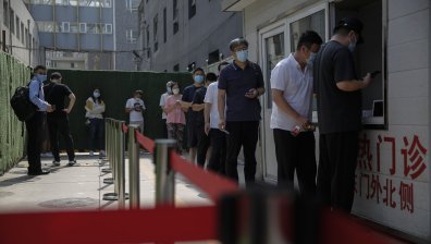 Китай тества 5 млн. души след открит асимптоматичен случай