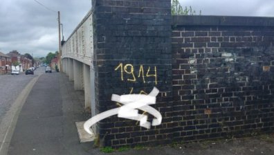 Левскари драскали свастики из Англия, полицията ги издирва (+ВИДЕО)