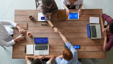 Саудитска Арабия влага $100 млрд. в център за изкуствен интелект