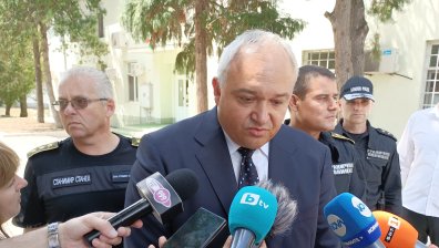 Вътрешният министър: Миграционният натиск е скочил с 24% за месец