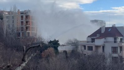 Огромна авария остави части от Варна без вода (+ВИДЕО)