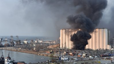 Десетки убити и хиляди ранени след взрив край българското посолство в Бейрут (ВИДЕО)