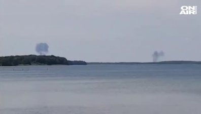 При тренировъчен полет два военни самолета се разбиха