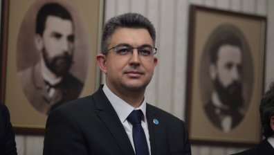 Как реагираха политическите партии на кандидатурата на Пламен Николов?