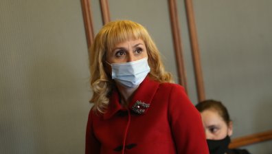 Омбудсманът поиска веднага безплатни антигенни тестове и сертификат за антитела