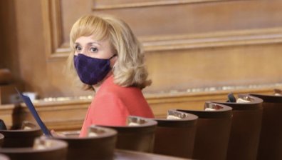 Омбудсманът иска да се забрани на банки и ЧСИ да вземат компенсациите за Ковид-19