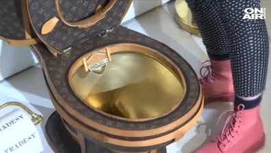 Продават златна тоалетна чиния за 100 хил. долара