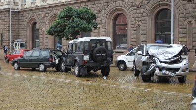 Верижна катастрофа край президентството