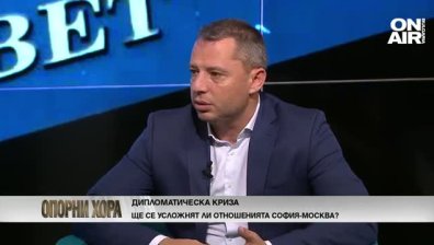 Делян Добрев: Петков помпа рейтинг с дипломатите, по-добре скоро да има избори