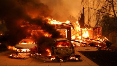 Байдън: Пожарите в Лос Анджелис са най-опустошителните в историята на Калифорния (+СНИМКИ)