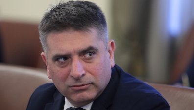 Кирилов: Разчитаме на дипломатически канали за връщането на Божков