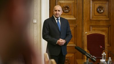 Радев: Ще отчета обстоятелствата, за да не отидем на избори през август