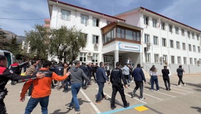 Най-малко 4 жертви и 20 ранени души при стрелбата в турско училище