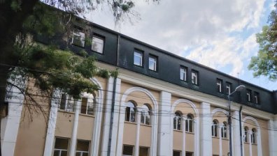 От Helpbook: Съмнителни назначения, финансови нарушения, текучество в ПГТ - Банкя