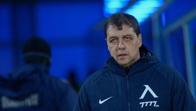 Хубчев е безкомпромисен - няма да намали дълга на "Левски"