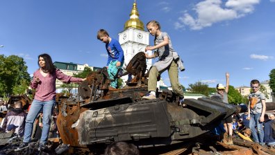 262 убити деца за 100 дни война, Русия контролира почти целия Луганск
