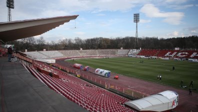 Сектор "Г": Пуснете ни на стадиона! Футболът е за феновете!