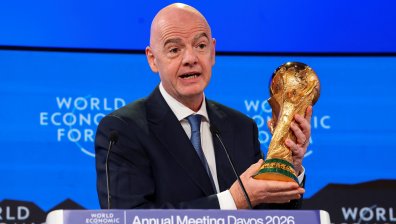 Инфантино в Давос за Мондиал 2026: Притиснаха ме заради цените на билетите