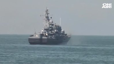 Намериха "черната кутия" на падналия изтребител край Шабла