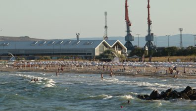 Туроператори: Ако не отворим границите за Русия и Украйна, ще фалираме