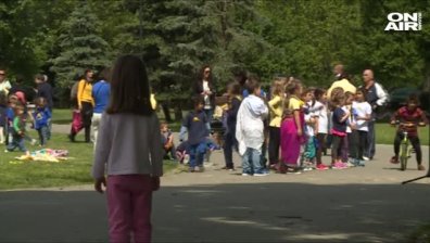 Биологични родители искат да знаят къде са осиновените им деца
