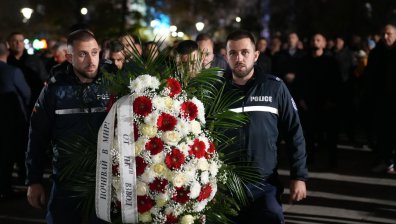 Служители на МВР почетоха паметта на полицай Димитър Петров