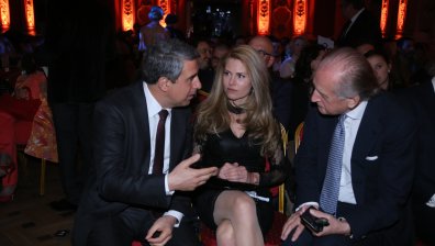 Издирват съучастниците на Илиян Бабичката за кражбата на джипа на Деси Банова