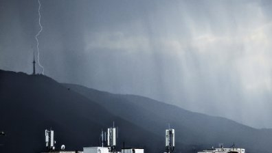 Гергьовден идва с валежи и гръмотевици, абитуриентите да търсят чадър според тоалета