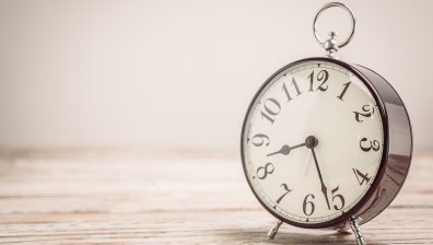 Връщаме се към зимното часово време, местим стрелките с час назад